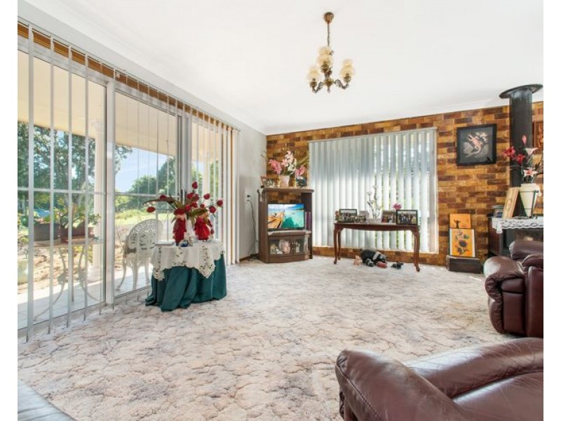 27 High View Crescent, Modanville NSW 2480