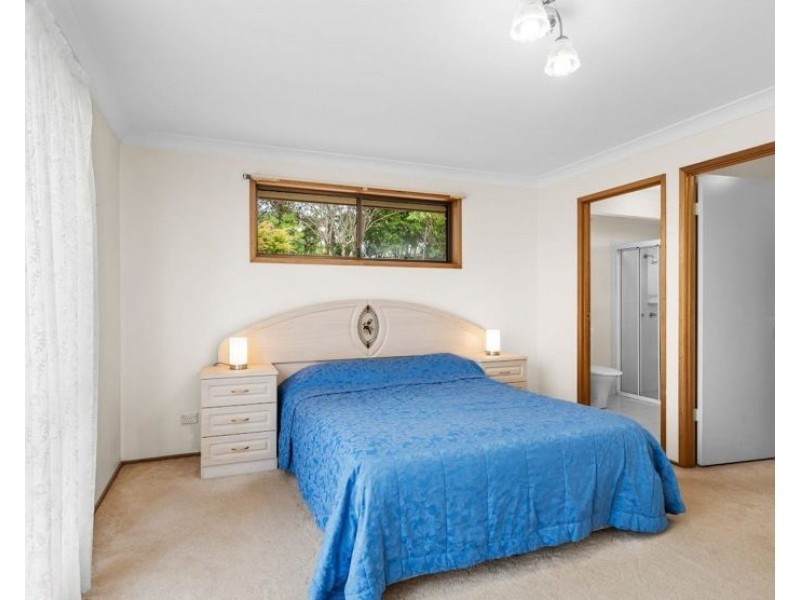 8 Funnell Dr, Modanville NSW 2480