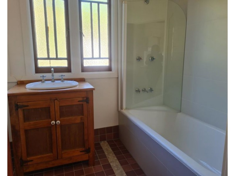 6 Allen Street, Girards Hill NSW 2480