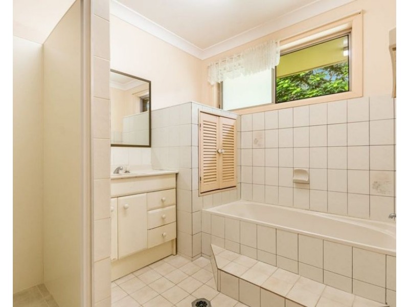 44 Beaumont Dr, East Lismore NSW 2480