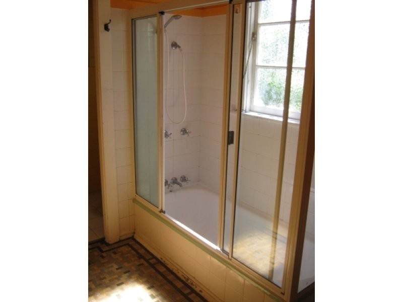 12 Oakley Avenue, East Lismore NSW 2480