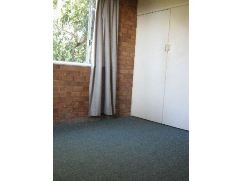 Unit 2/22 Robinson Road, Girards Hill NSW 2480