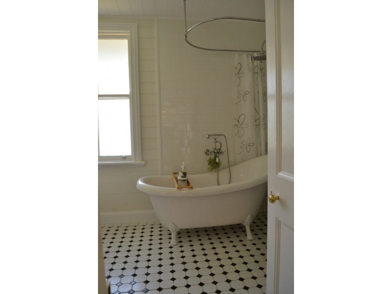 27 Elton Street, Girards Hill NSW 2480