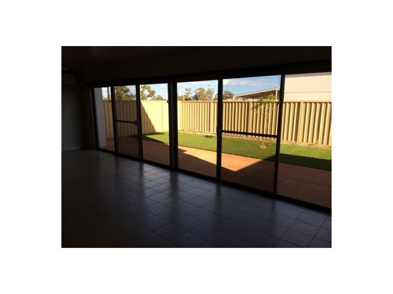 31 Les Tutt Drive, Newman WA 6753