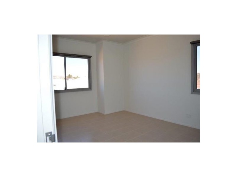 31 Les Tutt Drive, Newman WA 6753