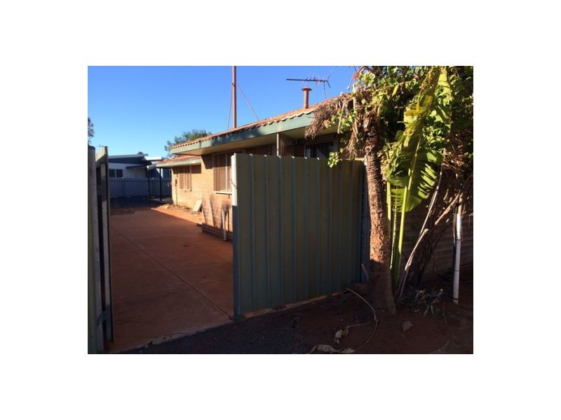 6 Trumpet Way, South Hedland WA 6722