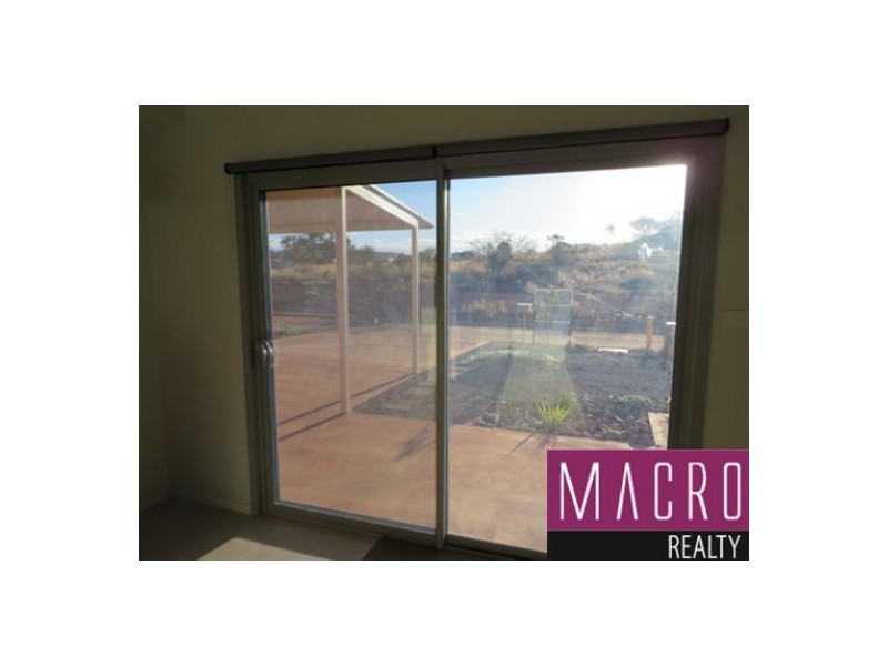 35 Kingsmillii Loop, Newman WA 6753