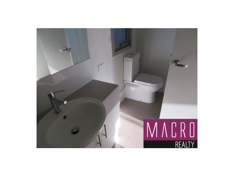 35 Kingsmillii Loop, Newman WA 6753