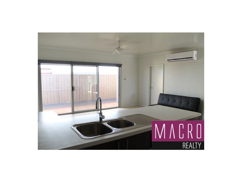 24 Kingsmillii Loop, Newman WA 6753