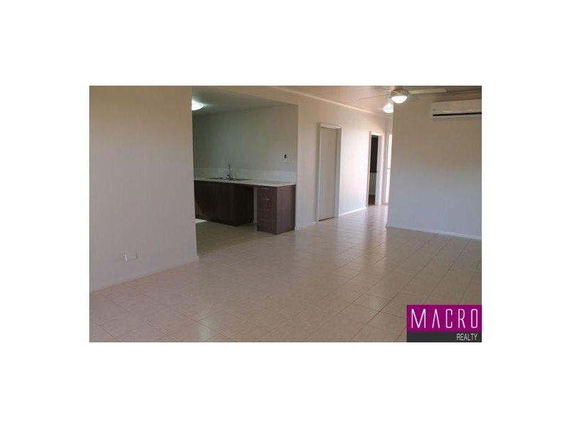 33 Les Tutt Drive, Newman WA 6753