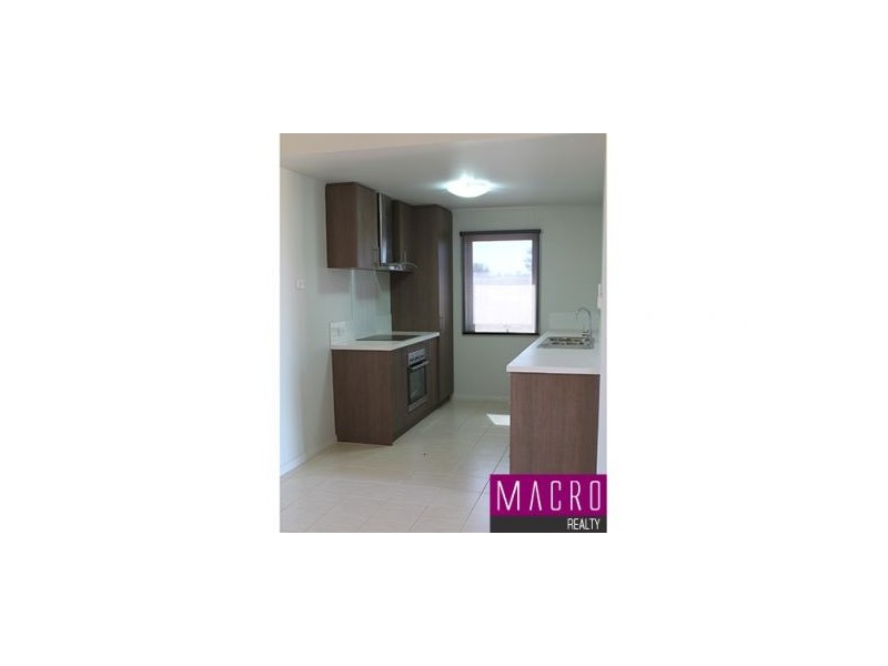 33 Les Tutt Drive, Newman WA 6753