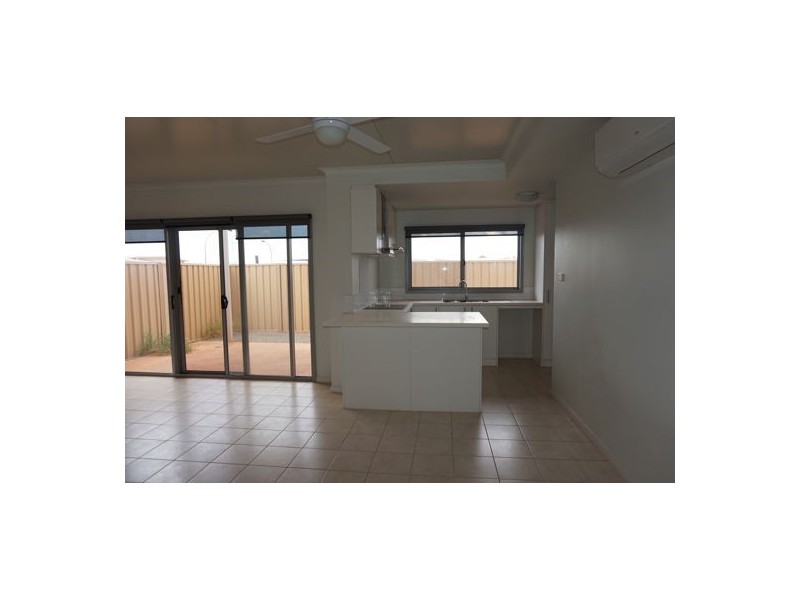 16 Hibiscus Way, Newman WA 6753