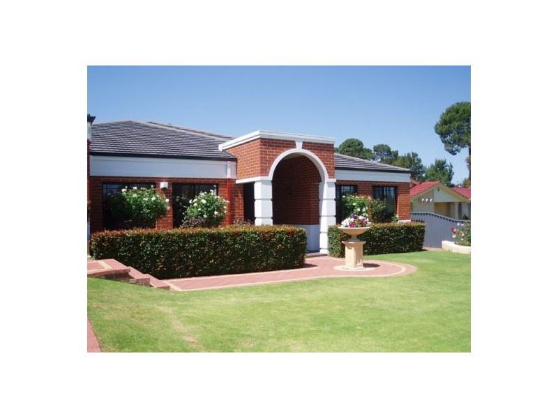 4 Gamblen Way, Winthrop WA 6150