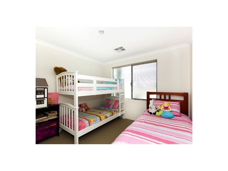 2/175 Stock Road, Palmyra WA 6157