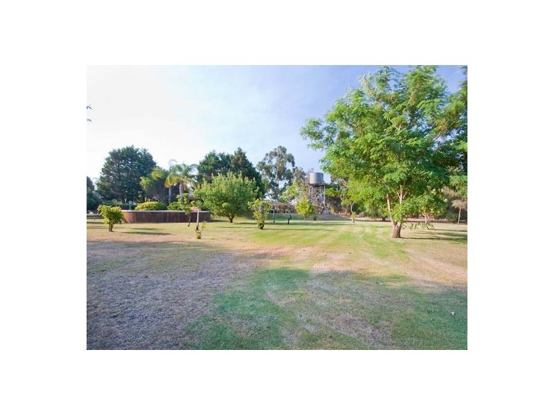 41 Brockwell Place, Oakford WA 6121