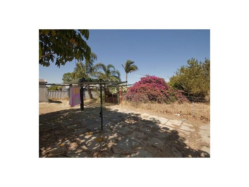 31 Doolette St, Spearwood WA 6163