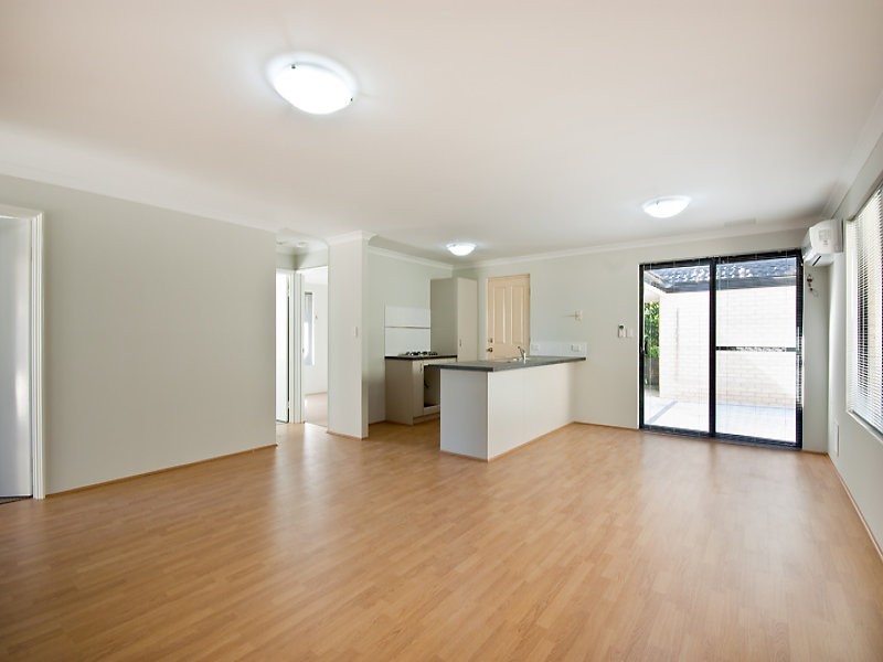 1/200 Cammillo Road, Kelmscott WA 6111