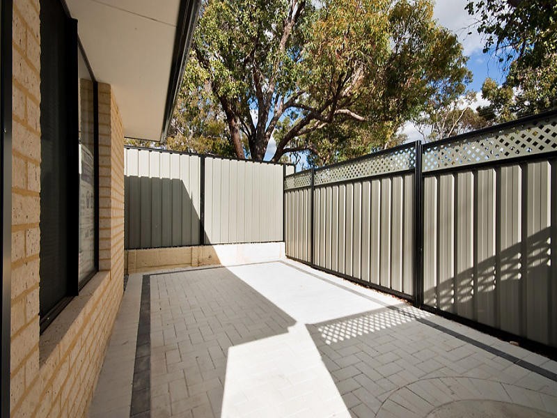 1/200 Cammillo Road, Kelmscott WA 6111