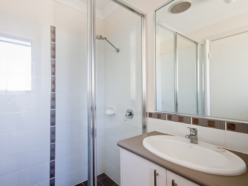 4/104 Westfield Road, Kelmscott WA 6111