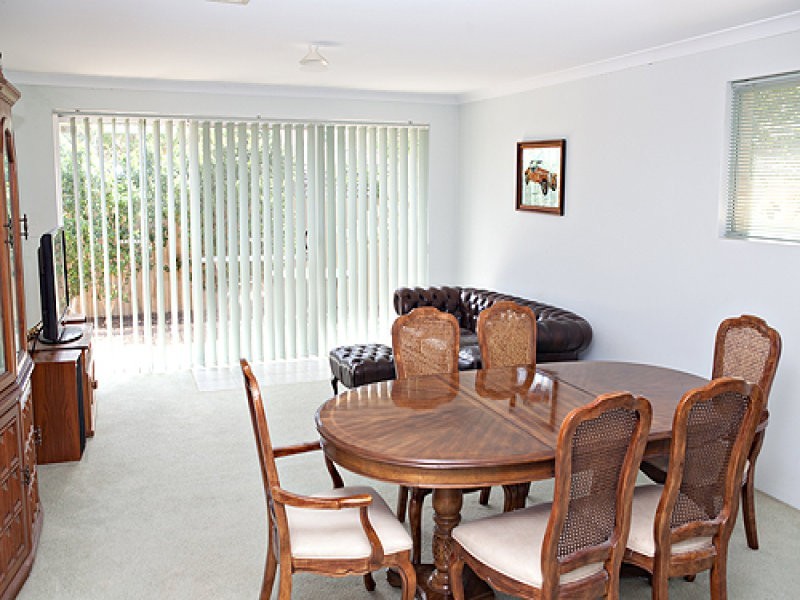 2/12 Montes, Riverton WA 6148