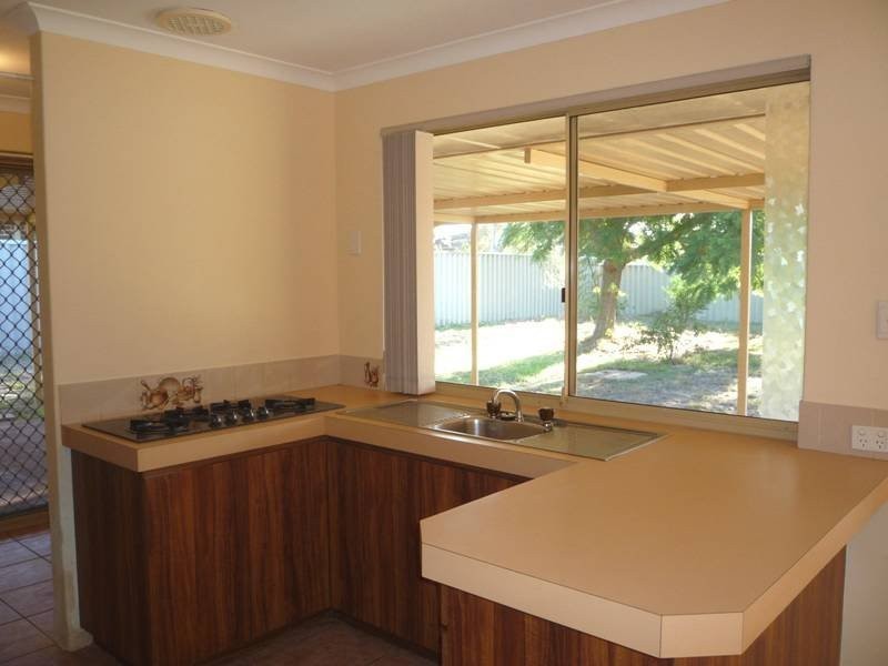 25 Sayer Crescent, Gosnells WA 6110