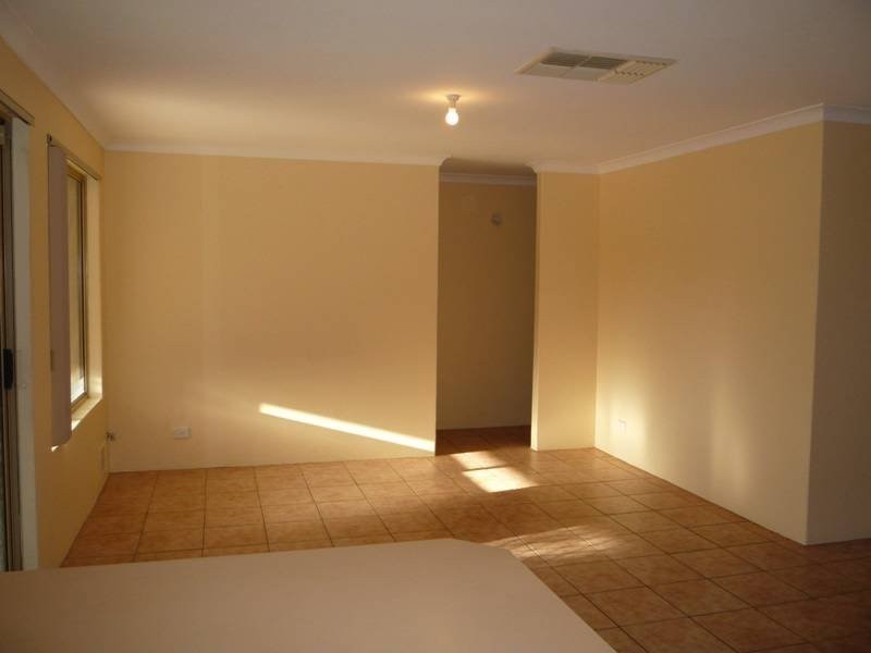 25 Sayer Crescent, Gosnells WA 6110