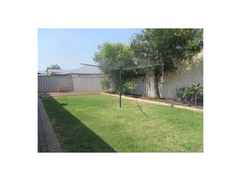 39 Grey Street, Cannington WA 6107
