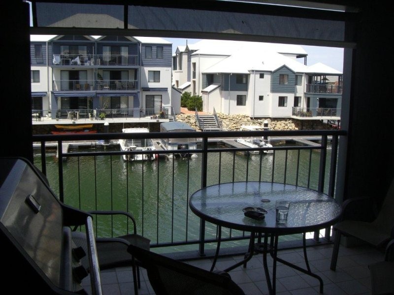 13/206 Mary Street, Halls Head WA 6210