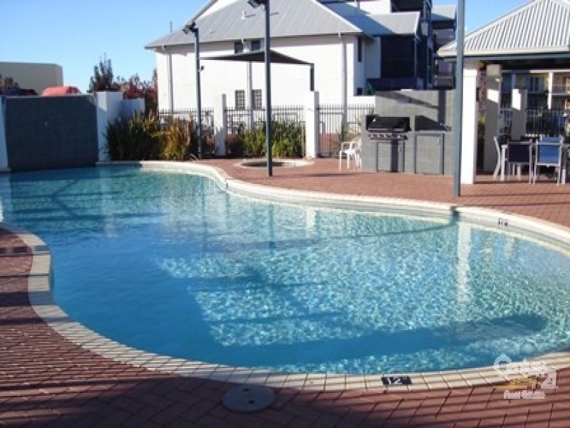 13/206 Mary Street, Halls Head WA 6210