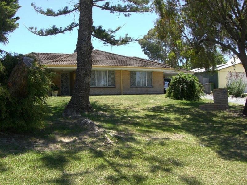 21 Hartland Way, Warnbro WA 6169