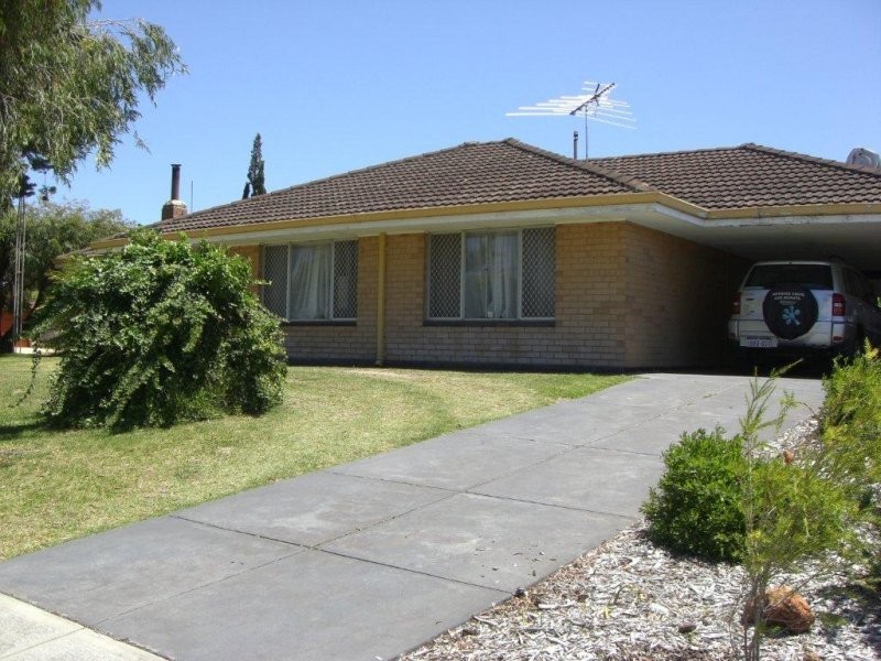 21 Hartland Way, Warnbro WA 6169
