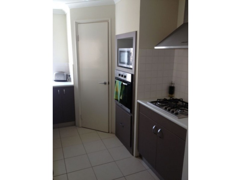 1/17 Third Avenue, Kelmscott WA 6111