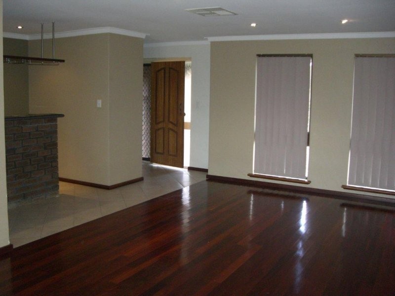 30 Elvington Way, Thornlie WA 6108