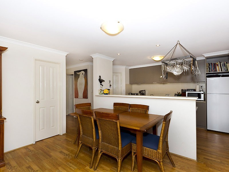 2/175 Stock Rd, Palmyra WA 6157