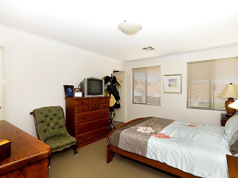 2/175 Stock Rd, Palmyra WA 6157