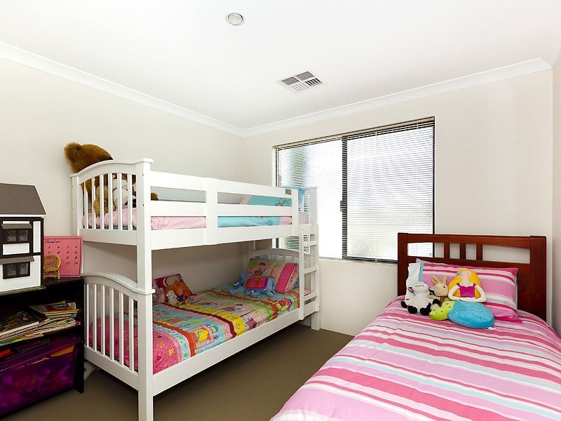 2/175 Stock Rd, Palmyra WA 6157