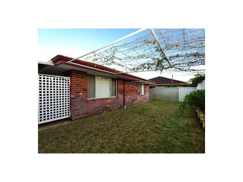 5 Vaux St, Rockingham WA 6168