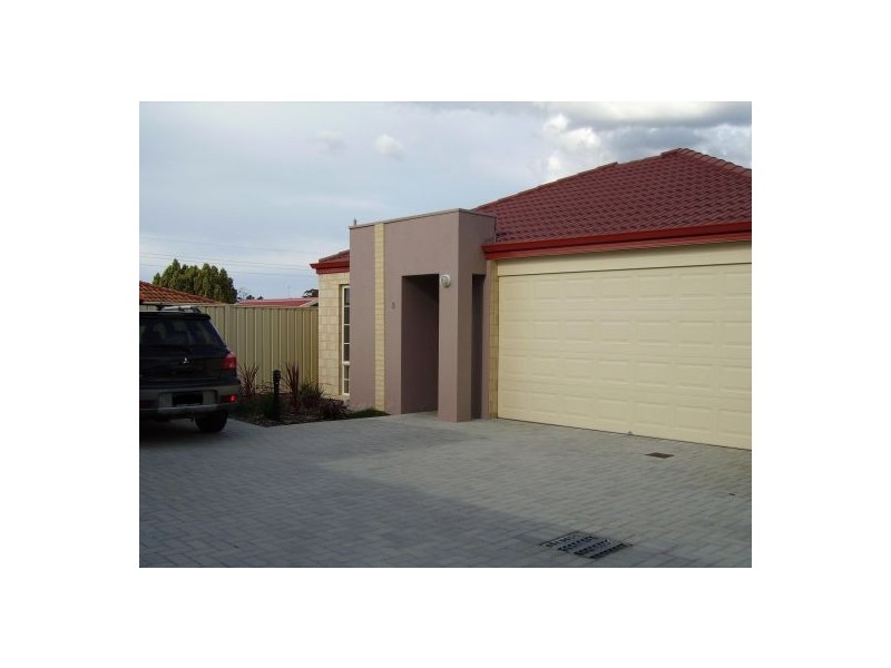 3/14 Godwit Street, Queens Park WA 6107