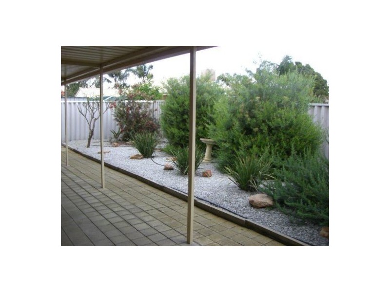 4 Riverbank, Gosnells WA 6110