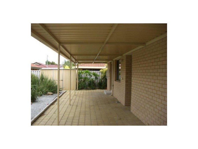4 Riverbank, Gosnells WA 6110