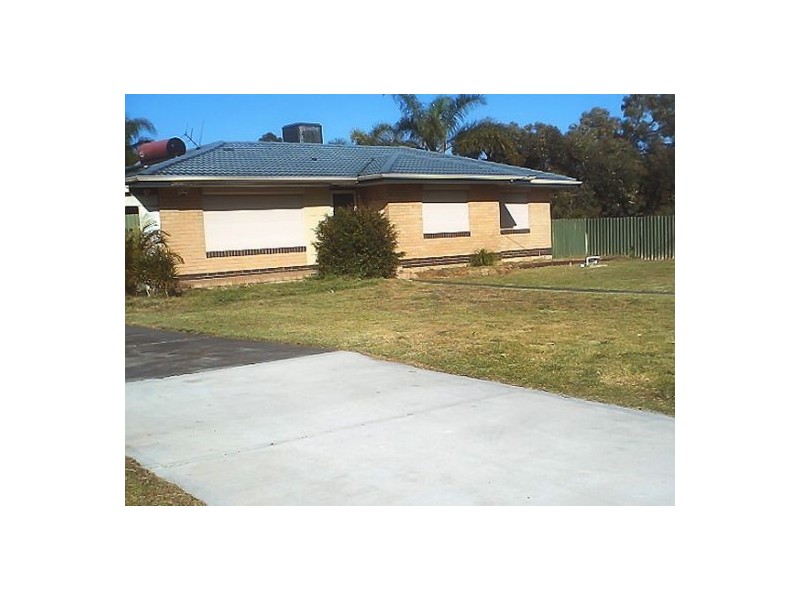 35 Cumberland Road, Forrestfield WA 6058