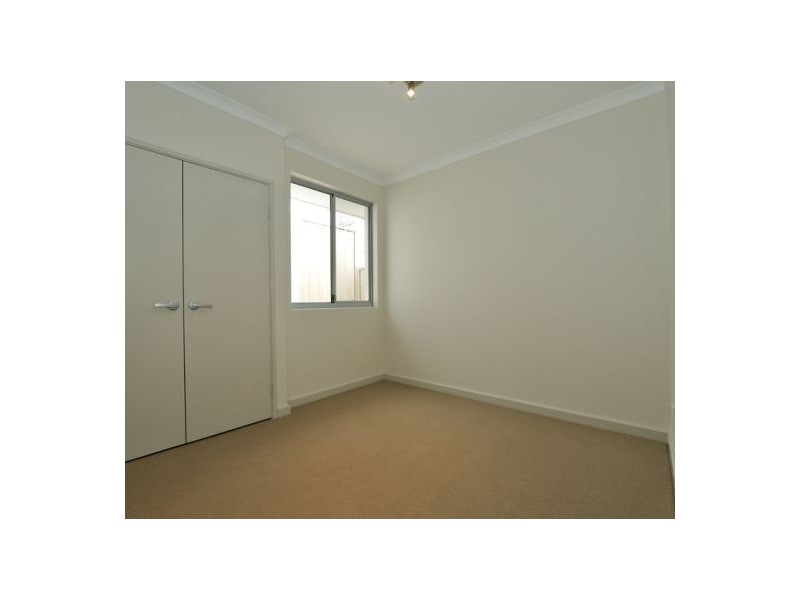 137b Kent Street, Rockingham WA 6168