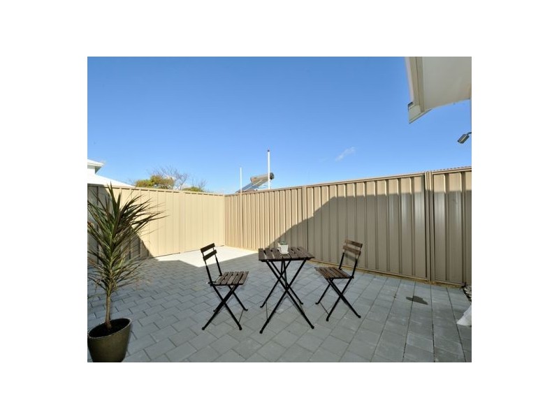 137a Kent Street, Rockingham WA 6168