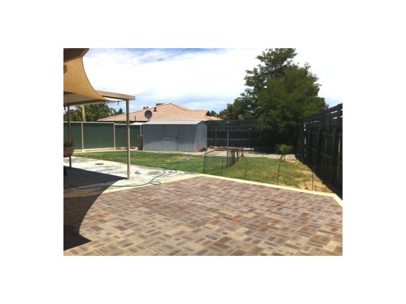 2 Skyros, Stratton WA 6056