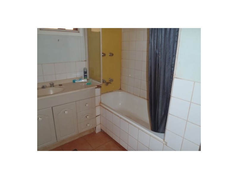 6 Warman Ave, Newman WA 6753