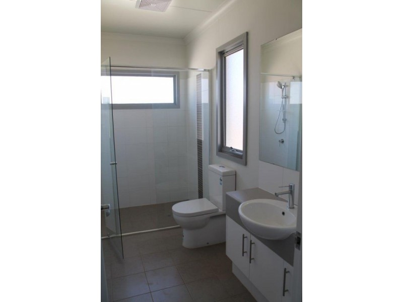 31 Les Tutt Drive, Newman WA 6753