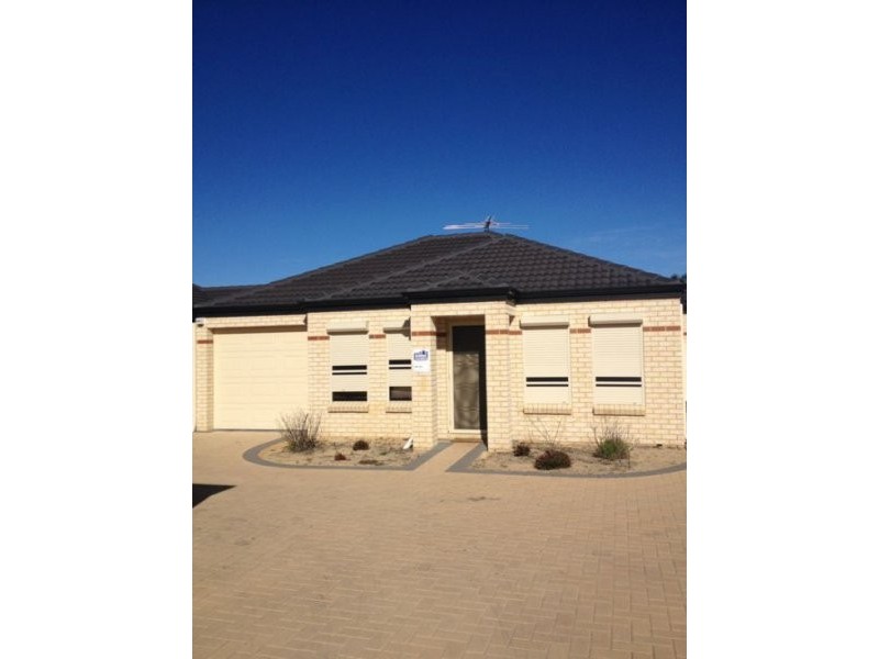 Unit 5/104 Westfield Rd, Kelmscott WA 6111