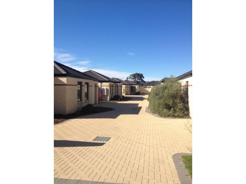 Unit 5/104 Westfield Rd, Kelmscott WA 6111