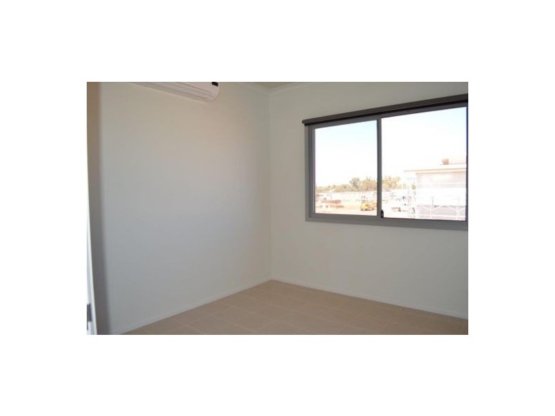 45 Kingsmilli Loop, Newman WA 6753