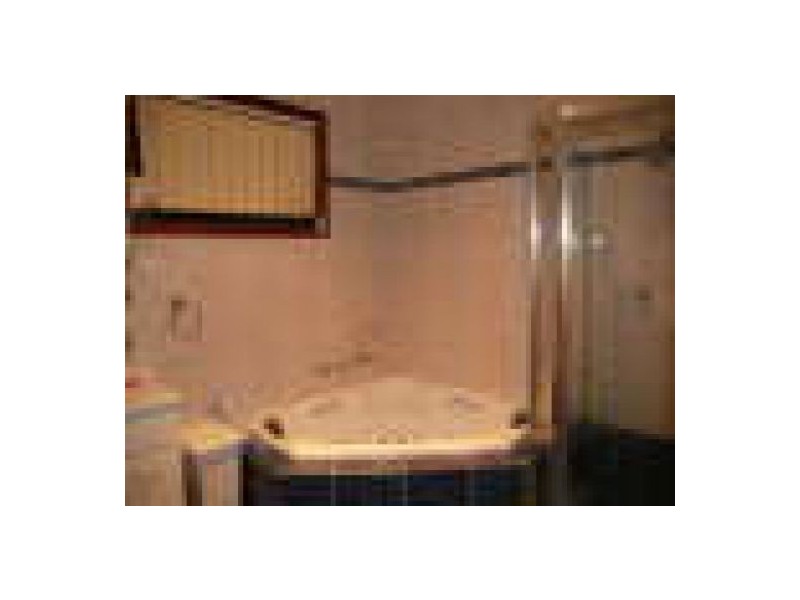 7 De Meyrick Ave, Casula NSW 2170